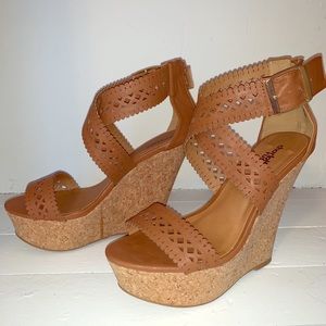 Wedge heels